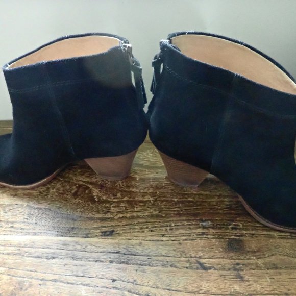 Like New and Freshly Treated Splendid Black Suede Booties US 8M $30 - Picture 2 of 5